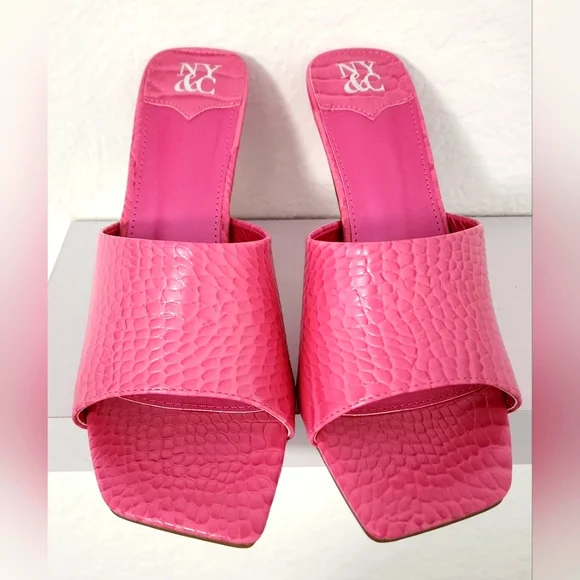 New York & Company Women's New Pink Delara Croc Embossed Heeled Sandal. Size 8.5 - Picture 3 of 10